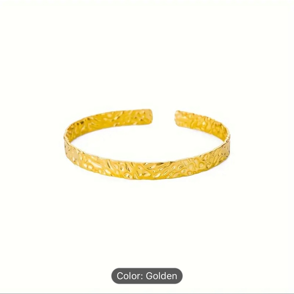 Delicate Hammered Texture Cuff Bracelet Stainless Steel 18K Plated Elegant Style - Picture 7 of 8